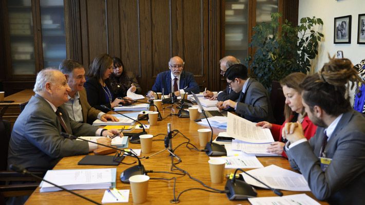 Comisión del Senado avanza en el levantamiento del secreto bancario